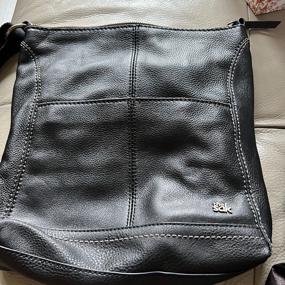 Black Sak crossbody